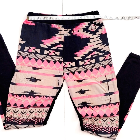 Tribal leggings - Picture 2 of 11